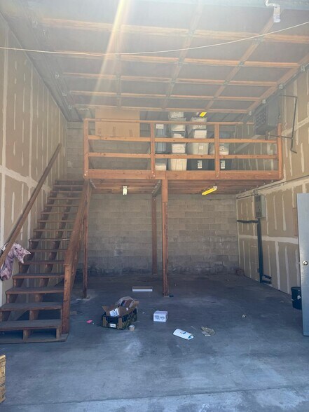 More Photos Of 2048-2050 Dunlap Dr, South Lake Tahoe Office For Lease