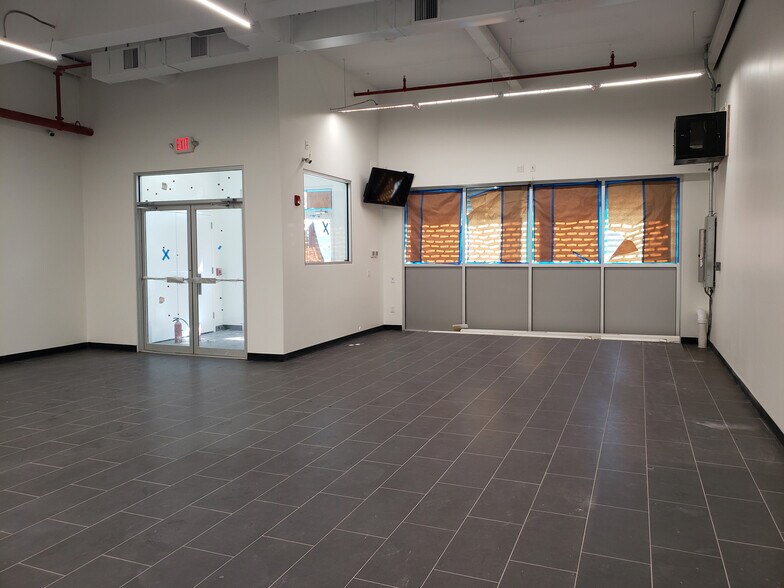 More Photos Of 526 Broadway, Newark General Retail For Sale