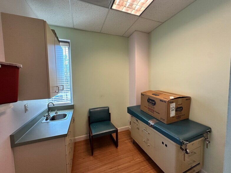 More Photos Of 200 Jose Figueres Ave, San Jose Medical For Sale