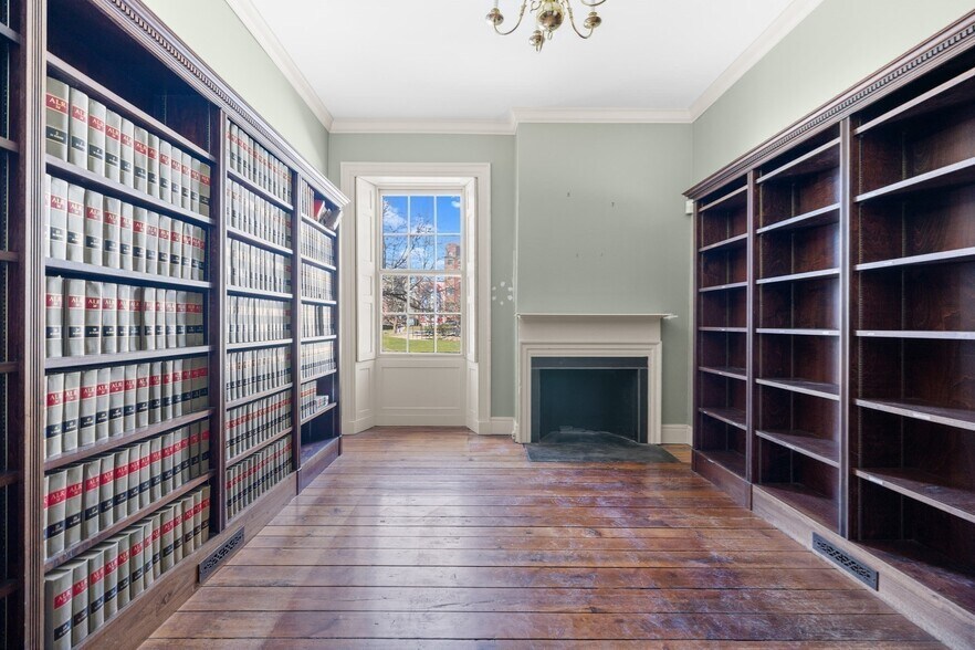 More Photos Of 30-32 William St, New Bedford Office For Sale