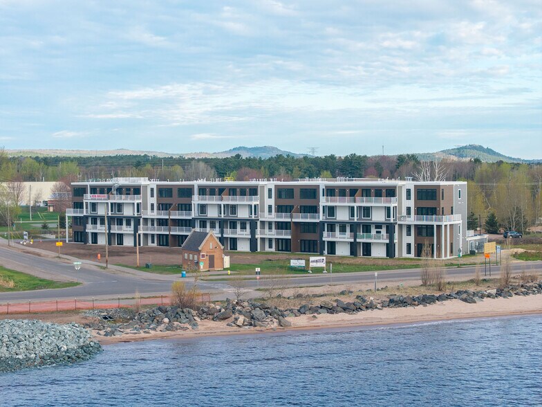 More Photos Of 2401 Lakeshore Blvd, Marquette Apartments For Sale