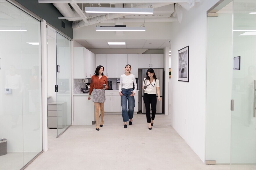 More Photos Of 1180 S Beverly Dr, Los Angeles Coworking Space