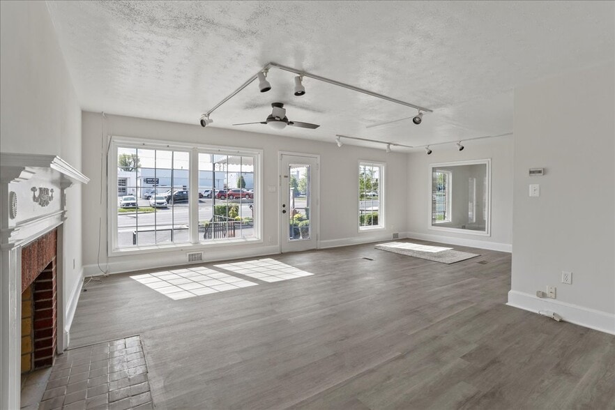 More Photos Of 2109 Valley Ave, Winchester Medical For Sale