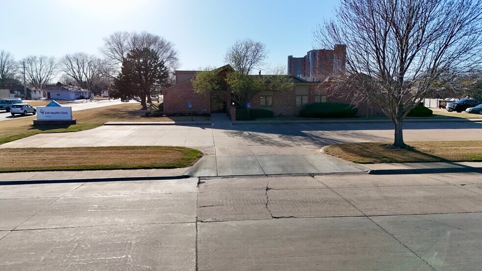 More Photos Of 620 N Alpha St, Grand Island Office For Sale