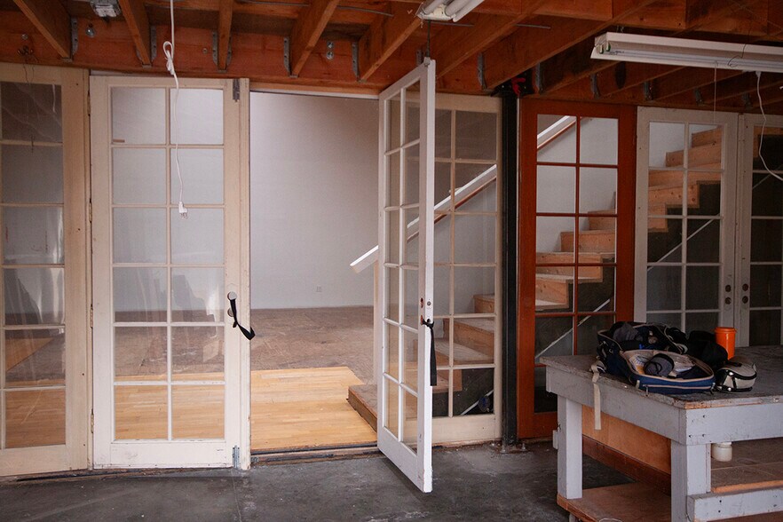 More Photos Of 1190A Shafter Ave, San Francisco Warehouse For Sale
