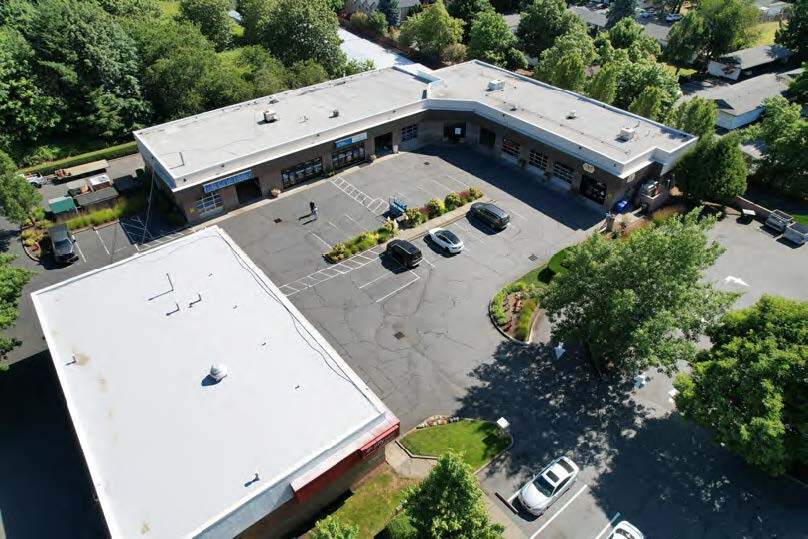More Photos Of 13851 Beavercreek Rd, Oregon City Auto Repair For Lease