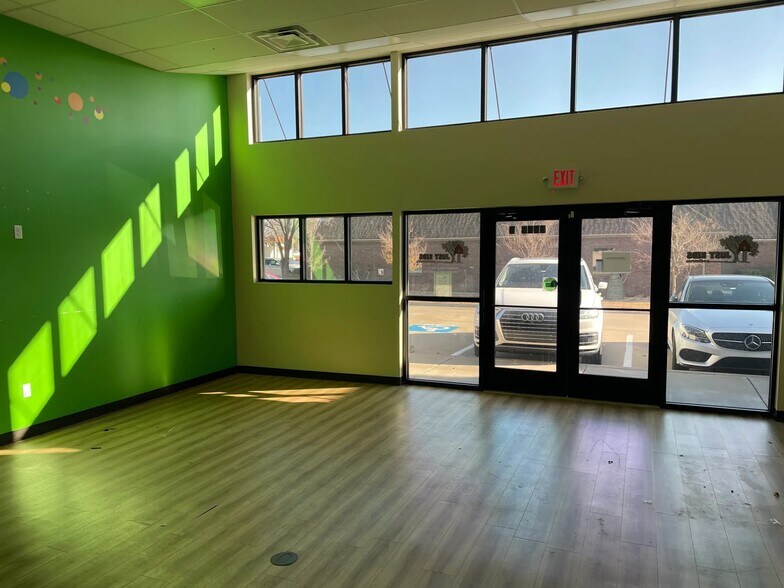 More Photos Of 3516 E 31st St, Tulsa Office For Lease