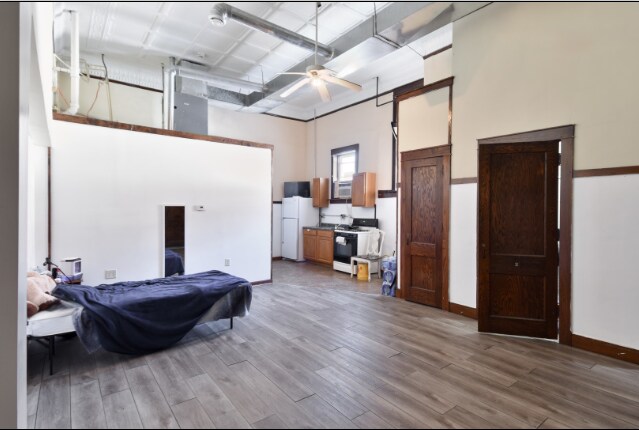 More Photos Of 118 E Main St, Dwight General Retail For Sale