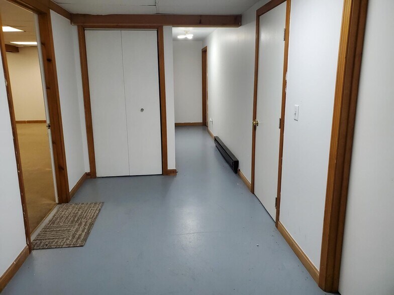 More Photos Of 8 Nells Way, Orleans Office For Lease