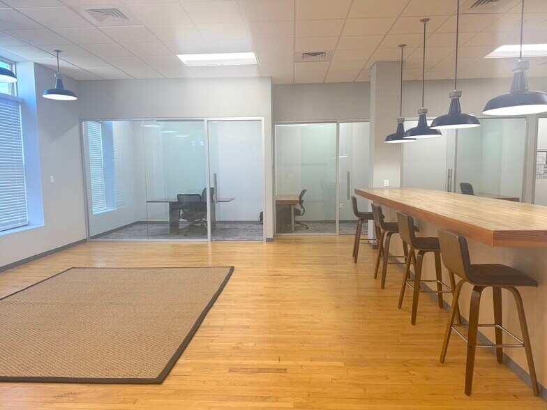 More Photos Of 265 W Main St, Kent Medical For Lease