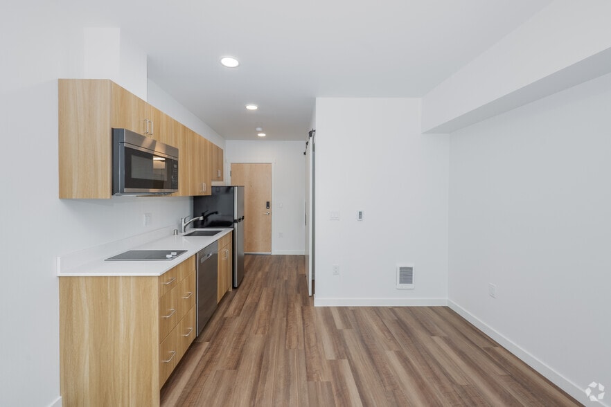 More Photos Of 9208 20th Ave SW, Seattle Apartments For Lease