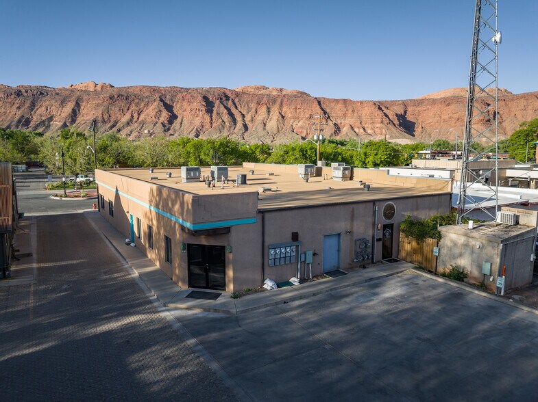 More Photos Of 45 E Center St, Moab Storefront For Sale