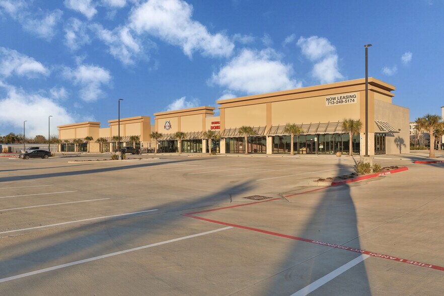 More Photos Of 3300 Bayport Blvd, Seabrook Storefront For Lease
