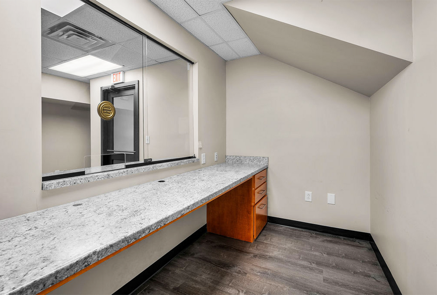 More Photos Of 1450 Jones Dairy Rd, Jasper Medical For Lease