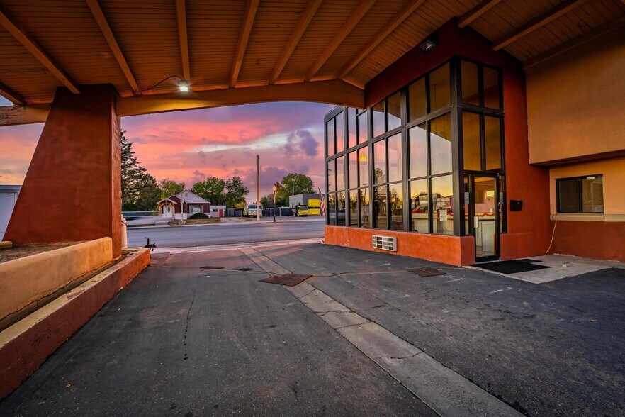 More Photos Of 260 W Main St, Vernal Hotel For Sale