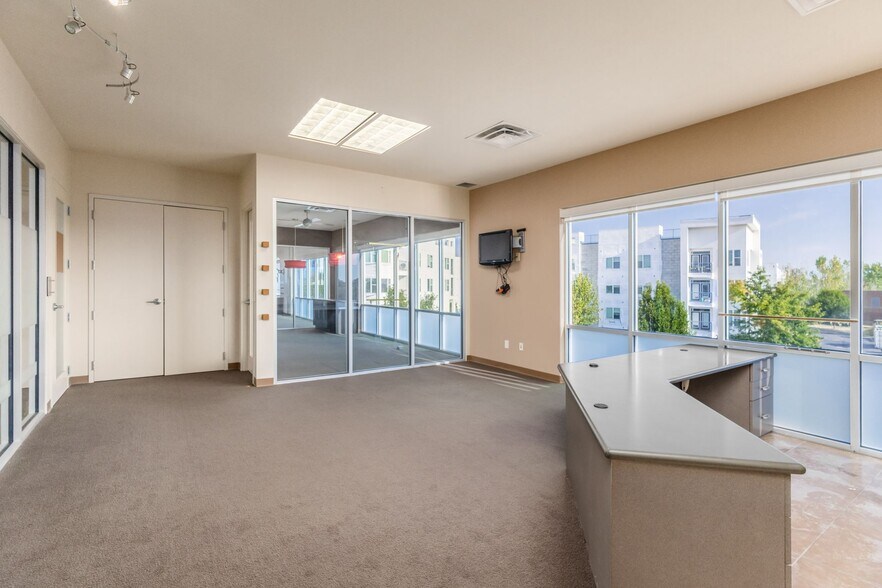 More Photos Of 9039 Antares Ave, Columbus Medical For Lease