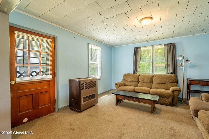 More Photos Of 4140 County Route 48, Argyle Specialty For Sale