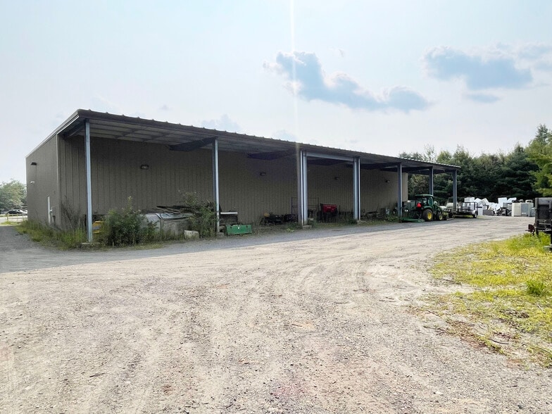 More Photos Of 14 Pond Rd, Sidney Industrial For Lease
