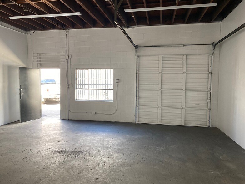 More Photos Of 7361 Ethel Ave, North Hollywood Service For Lease