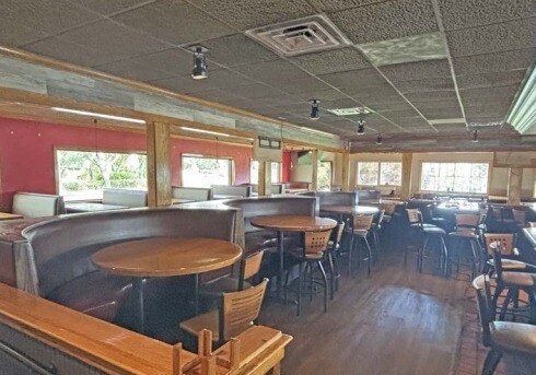 More Photos Of 3255 University Pky, Sarasota Restaurant For Sale