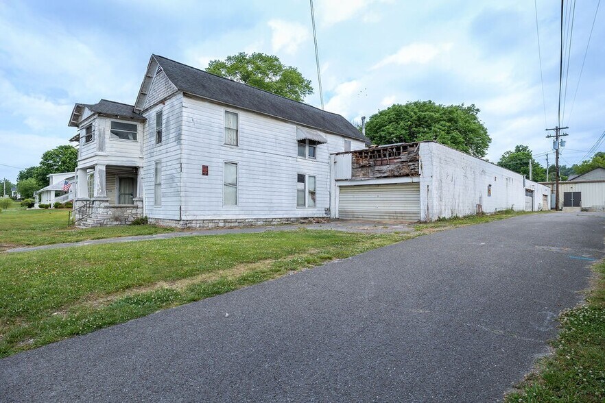 More Photos Of 250 Main St, Lynchburg Land For Sale