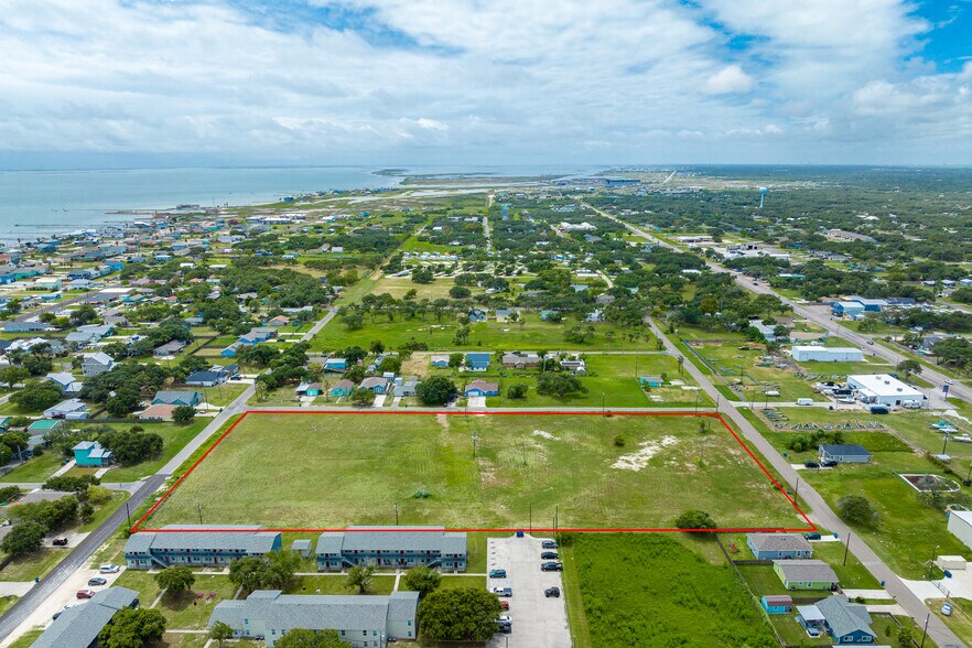 More Photos Of 1004 S Young St, Rockport Land For Sale