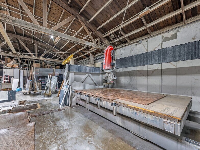 More Photos Of 4211 Verdant St, Los Angeles Manufacturing For Sale