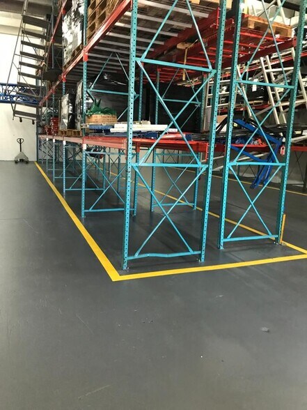 More Photos Of 2740-2764 NW 112th Ave, Doral Warehouse For Lease