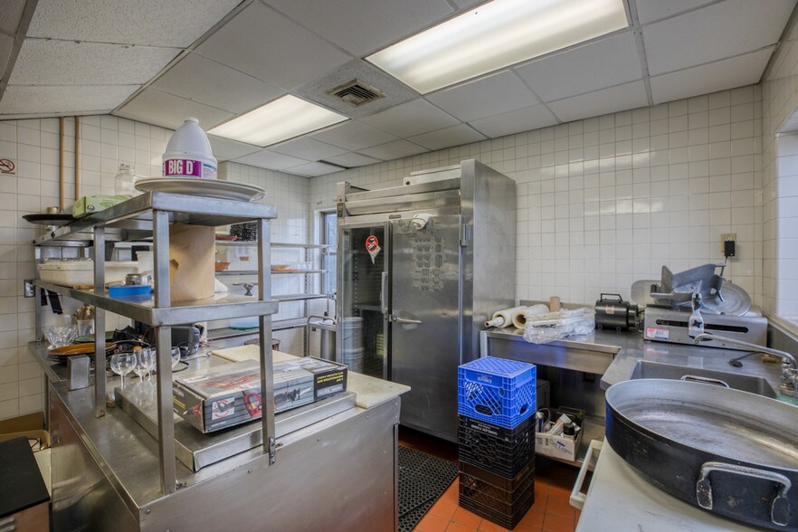 More Photos Of 1105 Main St, West Springfield Restaurant For Sale