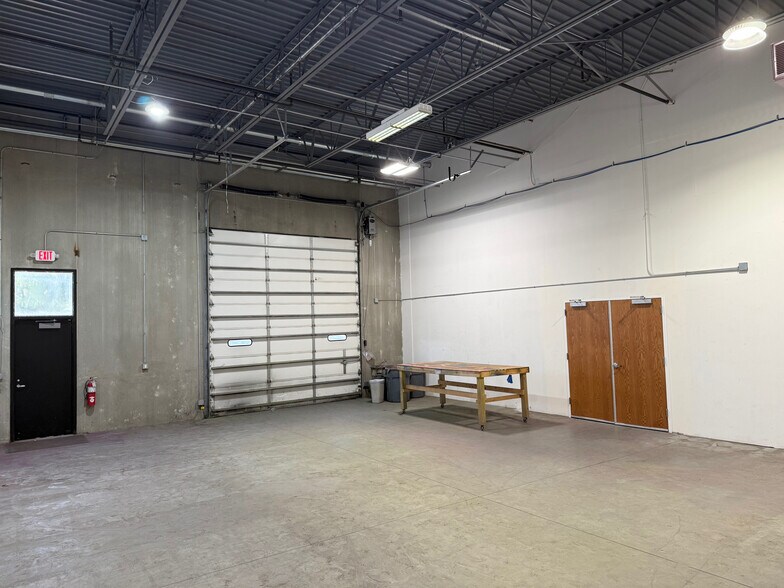 More Photos Of 8191 Birchwood Ct, Johnston Flex For Lease