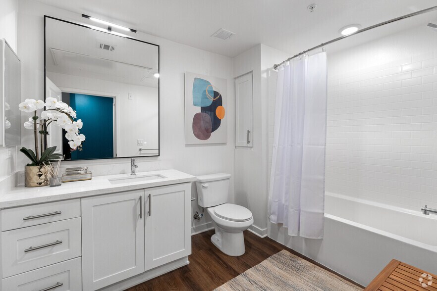 More Photos Of 5901-5921 Center Dr, Los Angeles Apartments For Lease