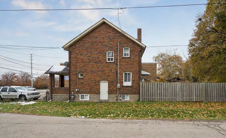 More Photos Of 1199-1201 Lakeshore Rd E, Mississauga Apartments For Sale