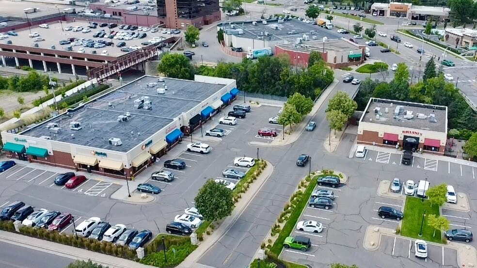 More Photos Of 5101 Vernon Ave, Edina Unknown For Lease