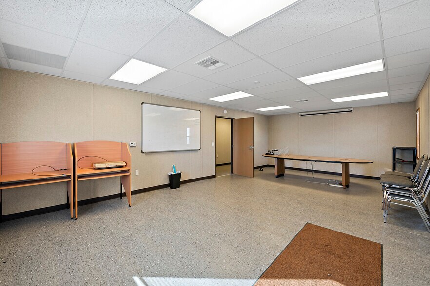 More Photos Of 71 Allegiance Cir, Evanston Warehouse For Sale