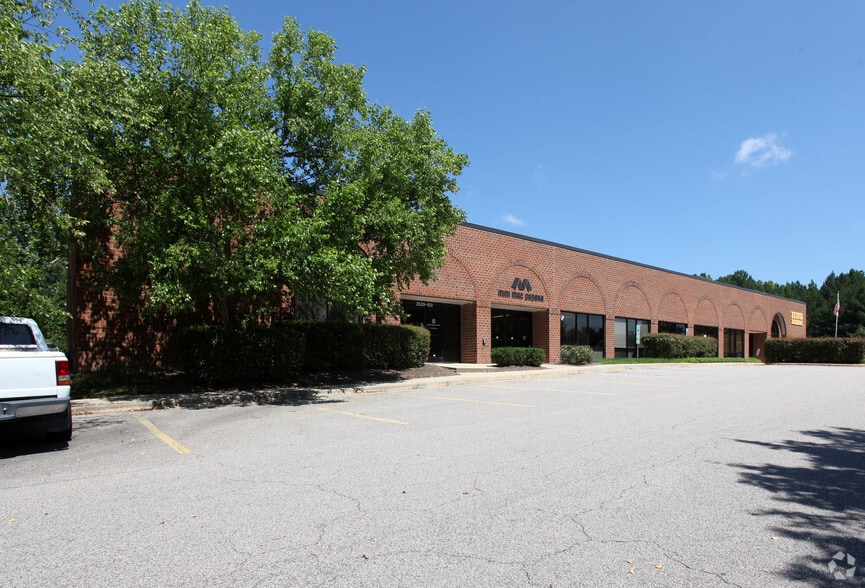 More Photos Of 2533 Atlantic Ave, Raleigh Light Manufacturing For Lease