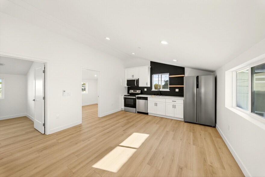 More Photos Of 4461 Farquhar Ave, Los Alamitos Apartments For Sale