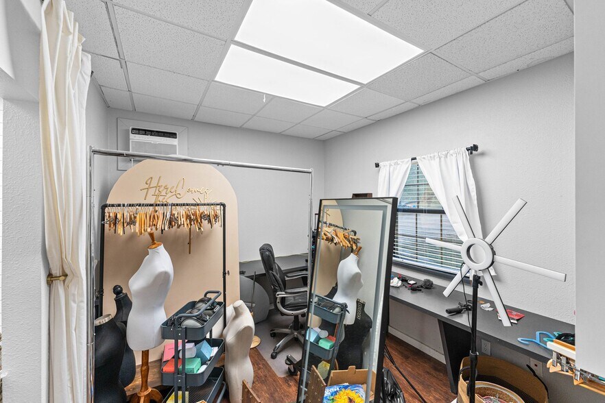 More Photos Of 4514 Billy Sames, Adkins Land For Sale