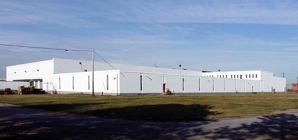 More Photos Of 45 Griffith St, Salem Warehouse For Lease