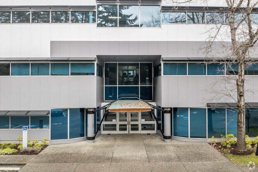 More Photos Of 4225 Kincaid St, Burnaby Office For Sale