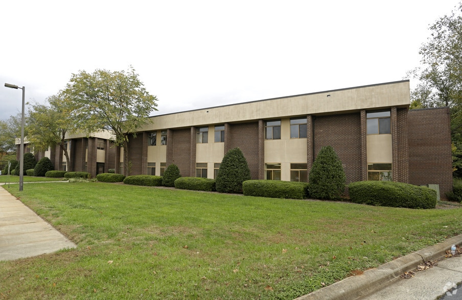 More Photos Of 3623 Latrobe Dr, Charlotte Coworking Space