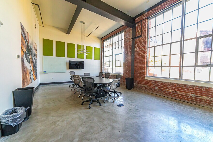 More Photos Of 1506 6th Ave, Columbus Office Residential For Lease