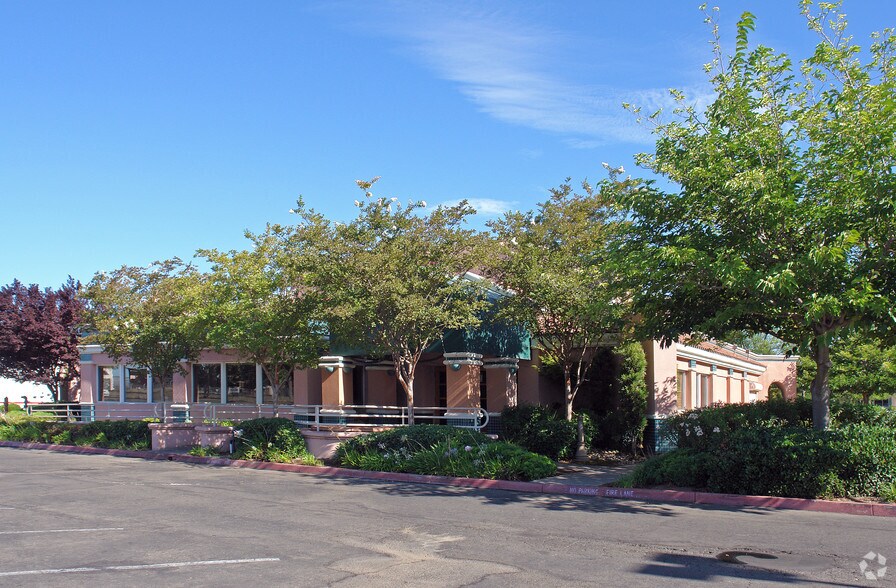 More Photos Of 8363-8383 Folsom Blvd, Sacramento Unknown For Lease