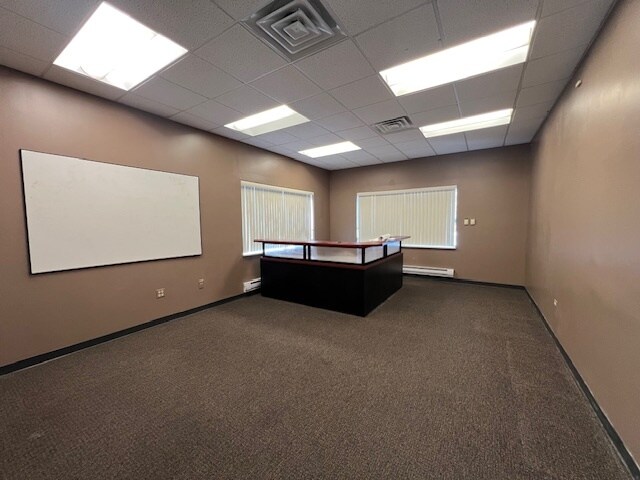 More Photos Of 2742 Barney Ct, McHenry Warehouse For Lease