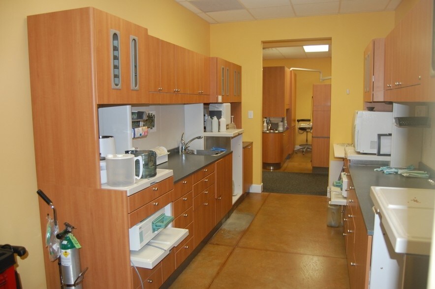 More Photos Of 5007 Transit Rd, Depew Storefront Retail Office For Lease