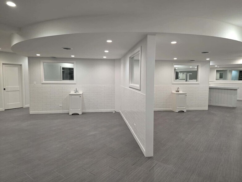 More Photos Of 784 Central Ave, Highland Park Office For Lease