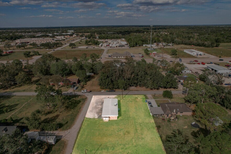 More Photos Of 7430 Rodgers Rd, Manvel Office Residential For Sale