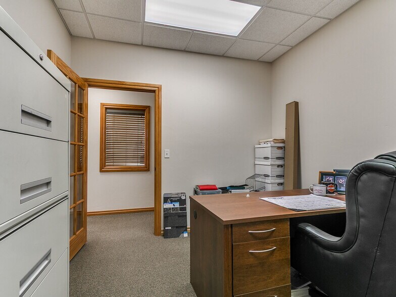 More Photos Of 2326-2350 N Interstate Dr, Norman Office For Sale