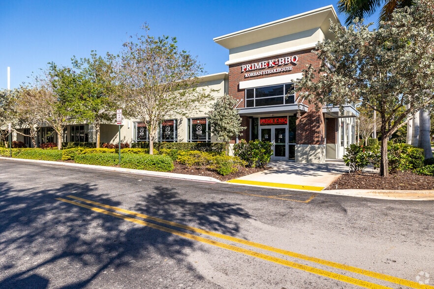 More Photos Of 1341-1663 S University Dr, Plantation Unknown For Lease