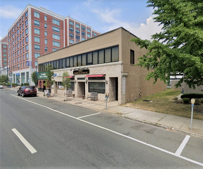 More Photos Of 228-234 Old Country Rd, Mineola Storefront Retail Office For Sale