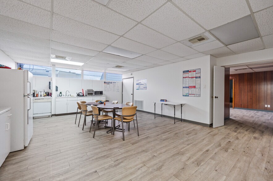 More Photos Of 3339 Fairview St, Pasadena Medical For Lease